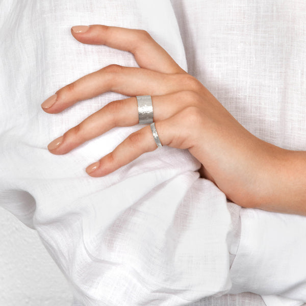 Women's Slim Paper Ring in Platinum